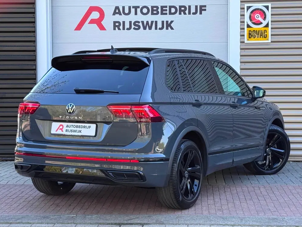 Volkswagen Tiguan 1.5 TSI R-Line Pano uit 2023, foto 4