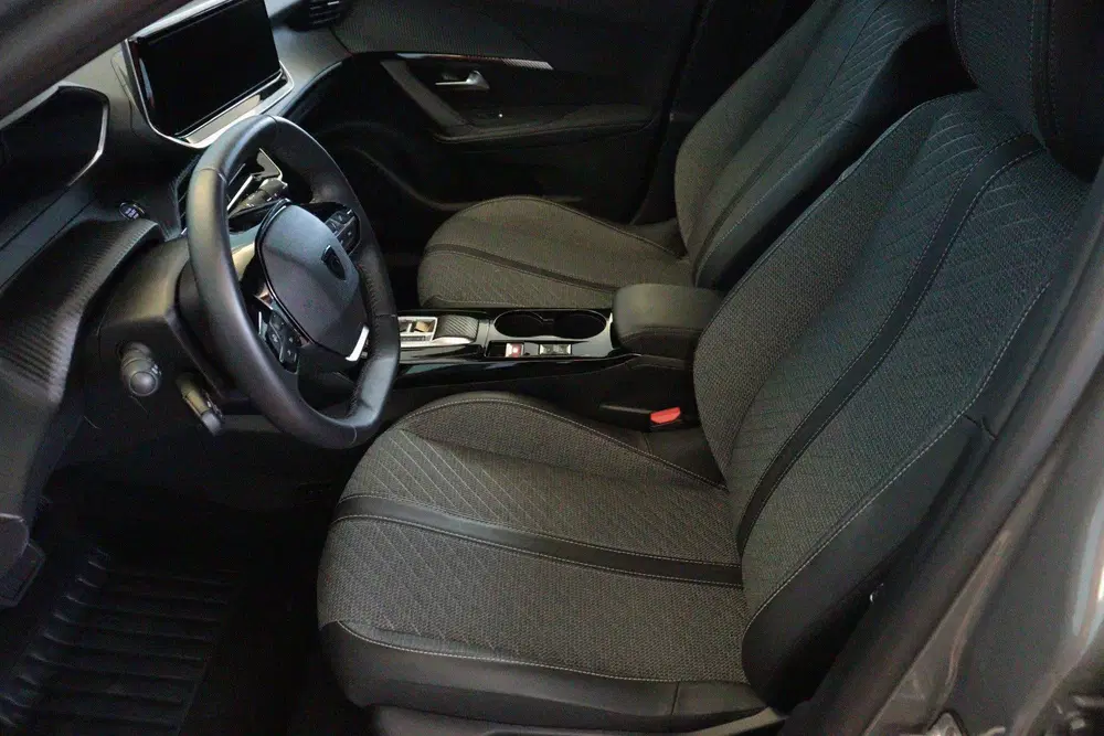 Peugeot 2008 EV Allure 54 kWh uit 2025, foto 5