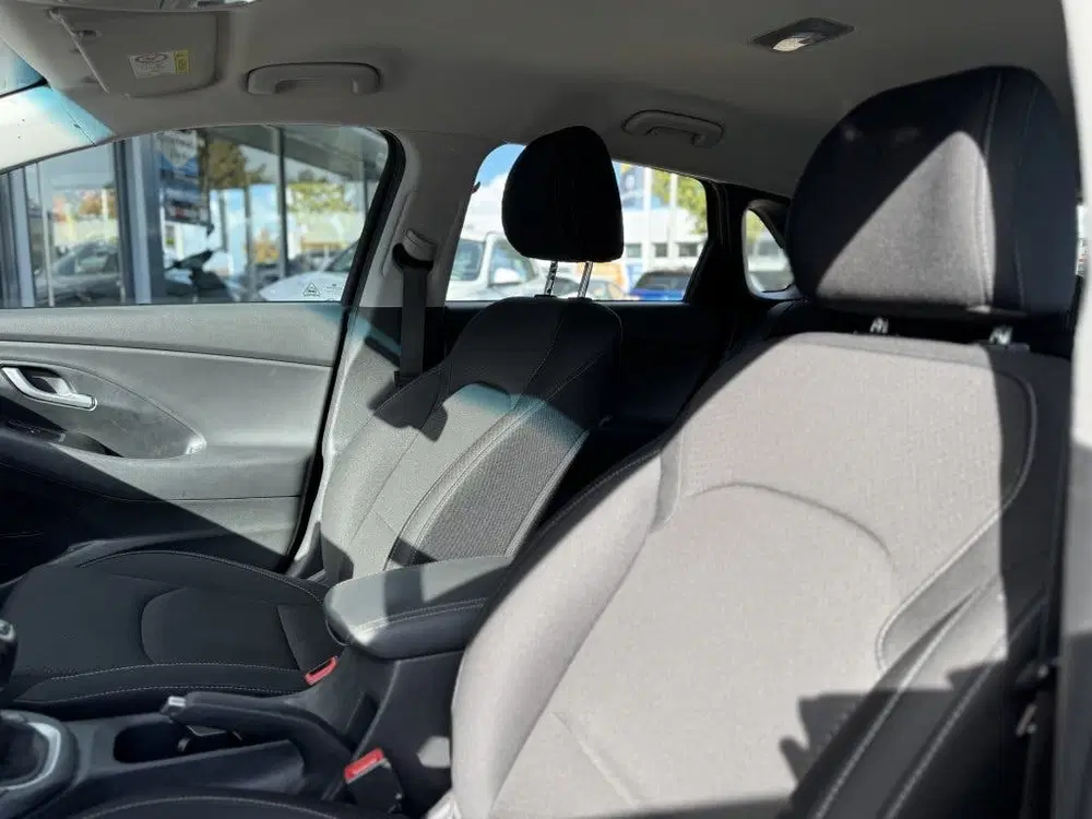 Hyundai i30 1.0 T-GDI Comfort uit 2019, foto 6