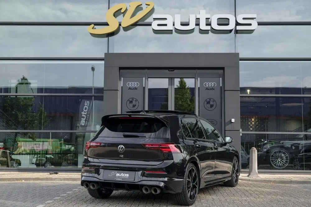 Volkswagen Golf R 2.0 TSI 320pk 8R 4Motion Performance Akr uit 2022, foto 2