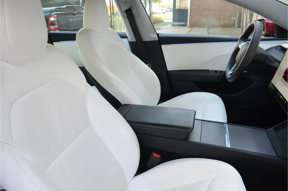 Tesla Model 3 Premium Long Range AWD 78 kWh Highland uit 2024, foto 3