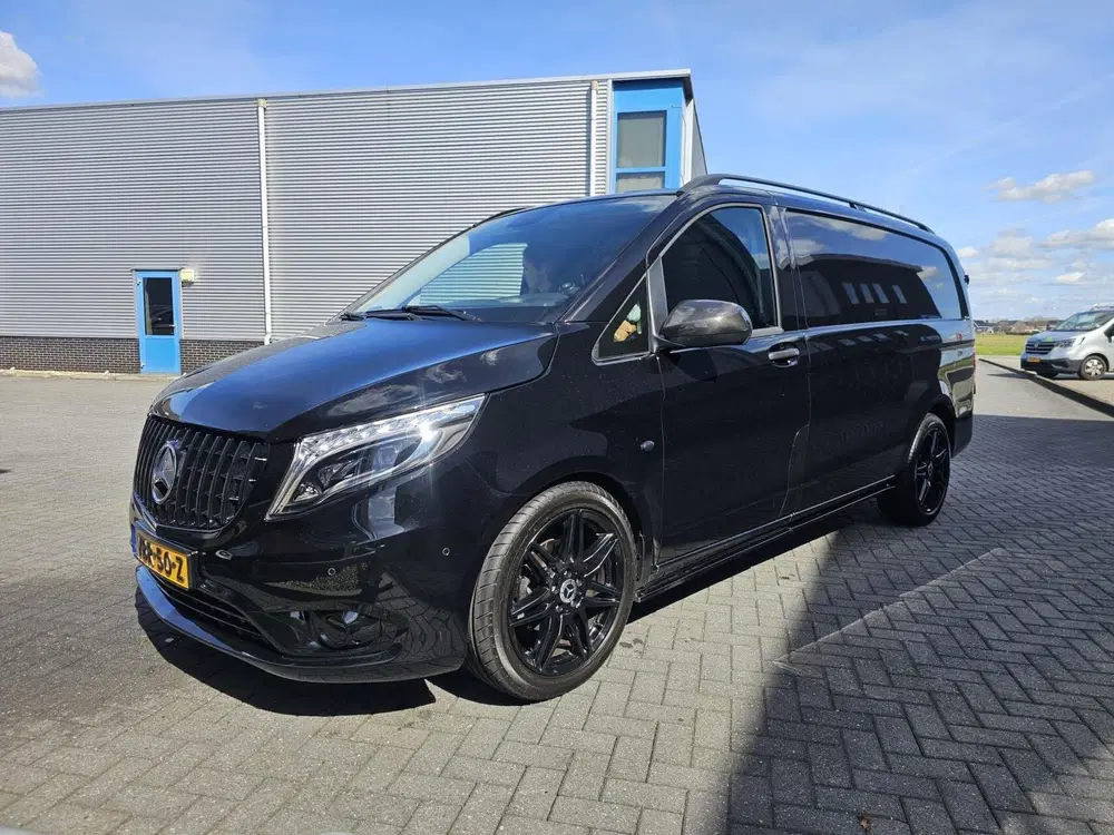 Mercedes-Benz Vito Vito 111 CDI L2H1 Black Edition LED AMG uit 2019