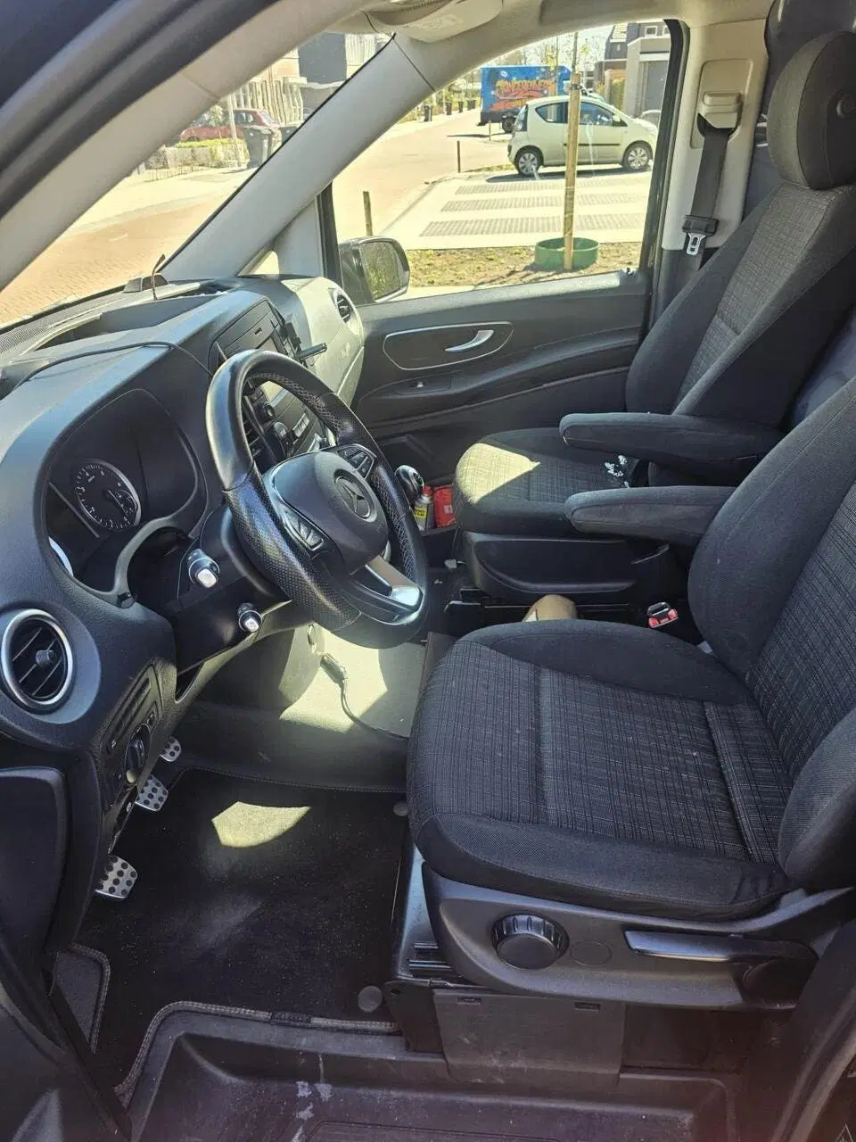 Mercedes-Benz Vito Vito 111 CDI L2H1 Black Edition LED AMG uit 2019, foto 5
