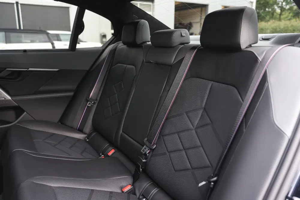 BMW i5 eDrive40 M Sport uit 2026, foto 10
