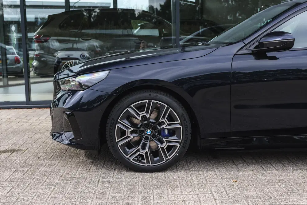 BMW i5 eDrive40 M Sport uit 2026, foto 4