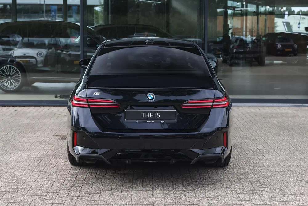BMW i5 eDrive40 M Sport uit 2026, foto 6