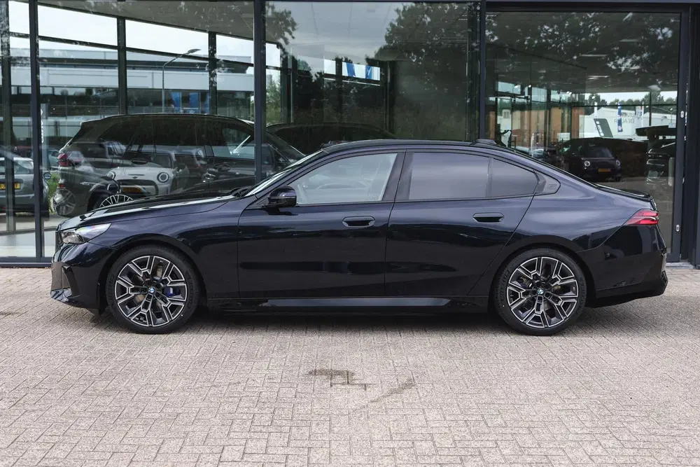 BMW i5 eDrive40 M Sport uit 2026, foto 7