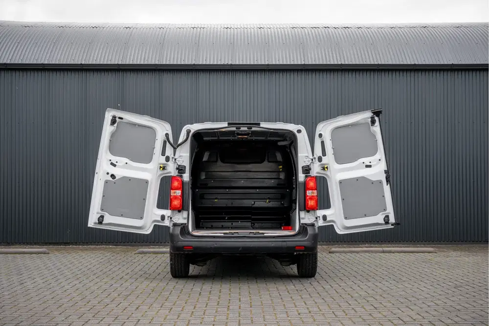 Citroën Jumpy 2.0 BlueHDi uit 2024, foto 9