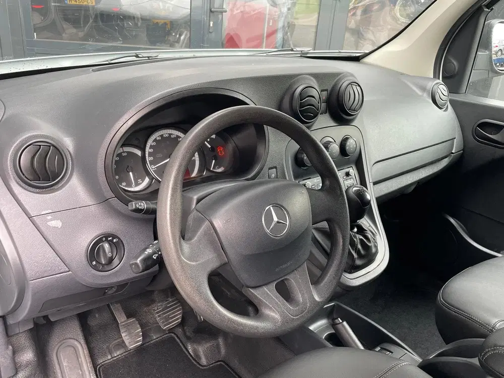 Mercedes-Benz Citan 108 CDI uit 2021, foto 14