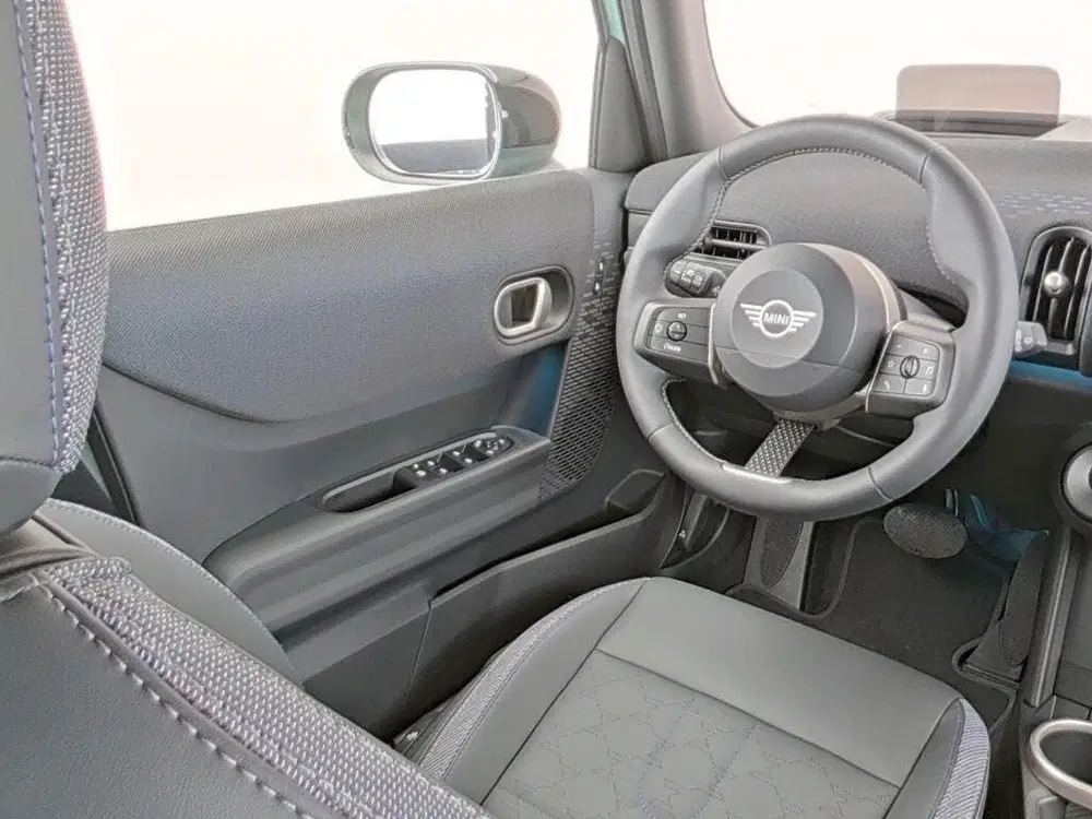 Mini Hatchback Cooper C Automaat uit 2025, foto 3