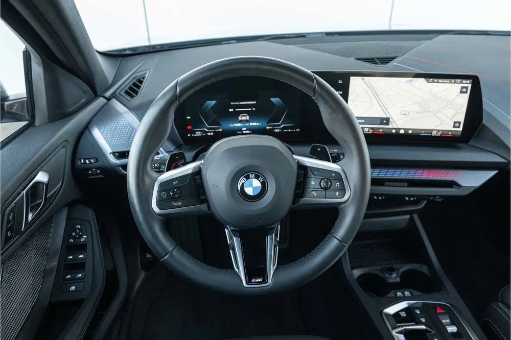 BMW 1-serie 120 M Sport Automaat uit 2025, foto 10