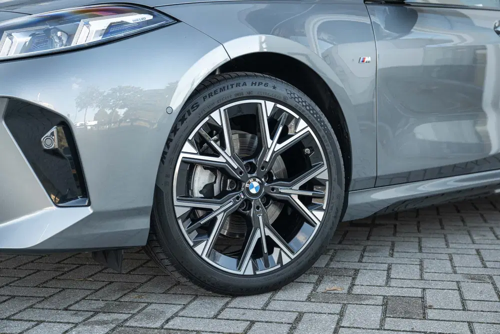 BMW 1-serie 120 M Sport Automaat uit 2025, foto 9