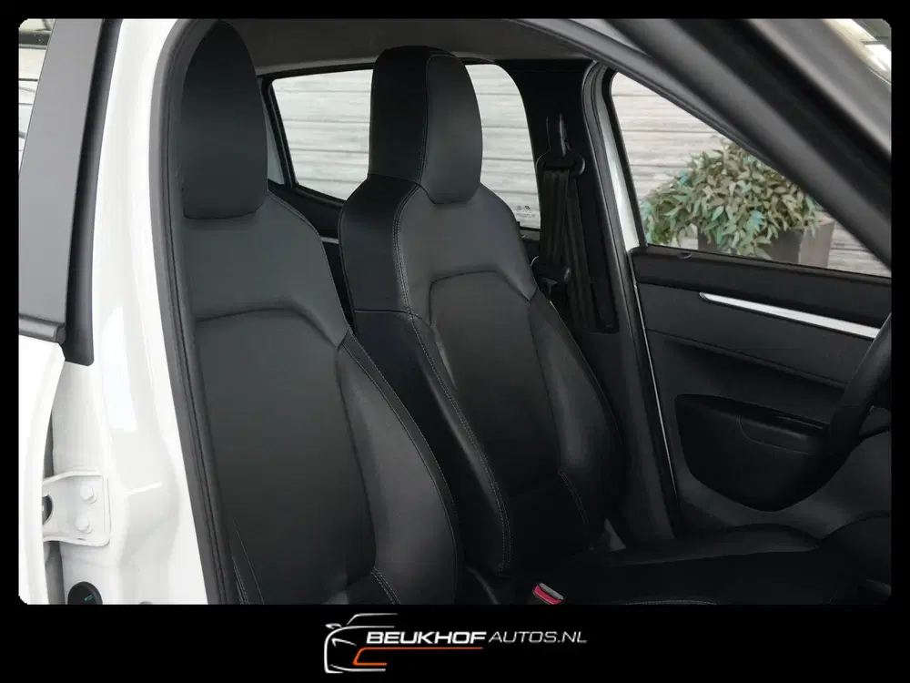 Dacia Spring Expression 27 kWh Camera Leer Navi Soh 91. uit 2023, foto 8