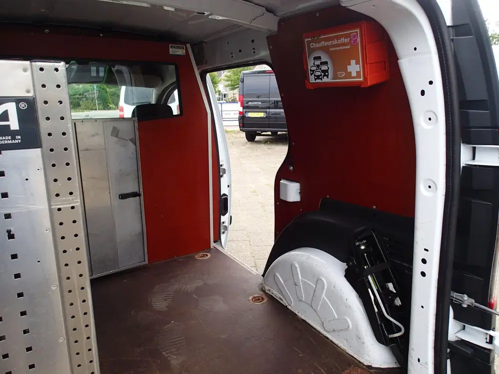 Renault Kangoo 1.5 Blue dCi 95 Comfort VOORZIEN VAN AIRCO uit 2020, foto 12