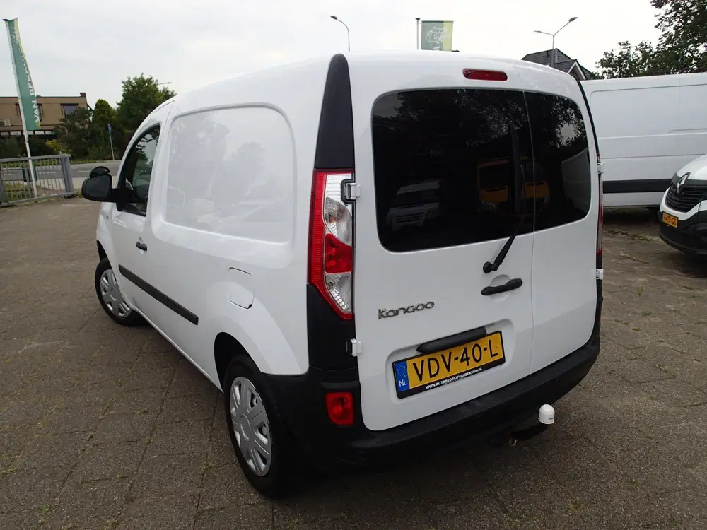 Renault Kangoo 1.5 Blue dCi 95 Comfort VOORZIEN VAN AIRCO uit 2020, foto 6
