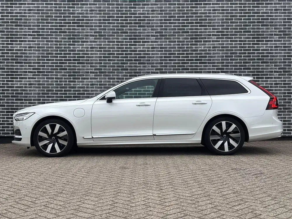 Volvo V90 2.0 T6 Plug-in hybrid AWD Plus Bright uit 2023, foto 4