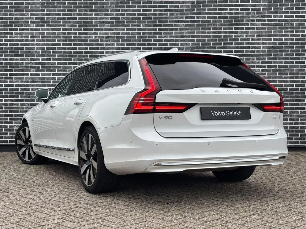Volvo V90 2.0 T6 Plug-in hybrid AWD Plus Bright uit 2023, foto 5