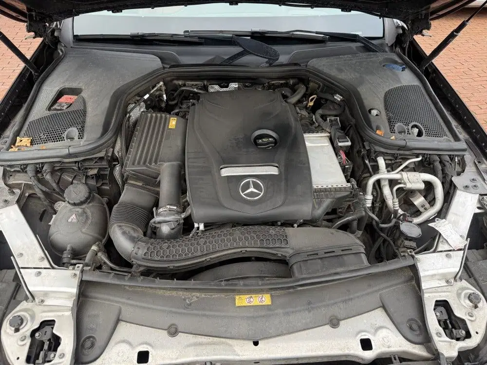 Mercedes-Benz E-Klasse 200 Premium Plus uit 2019, foto 10