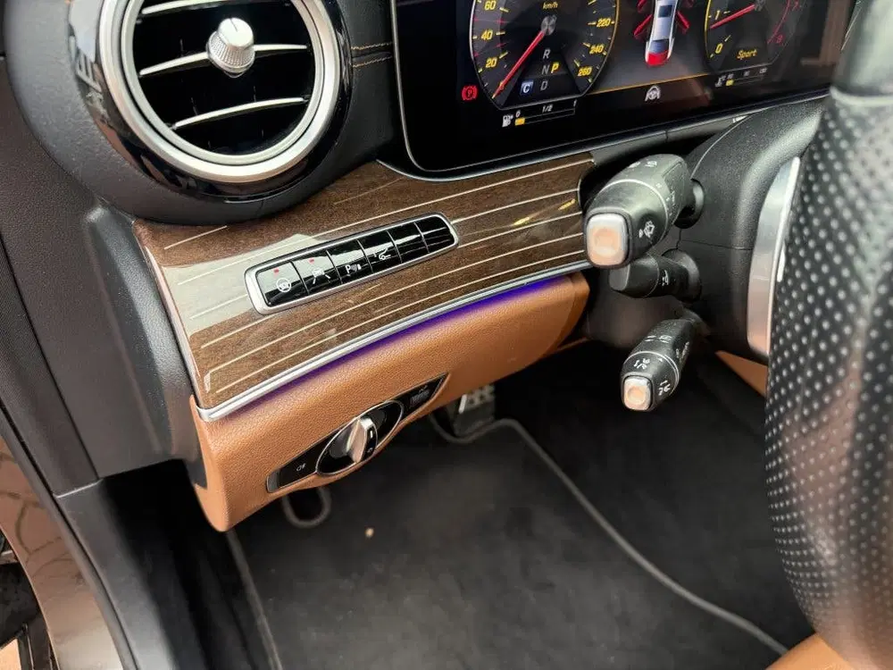 Mercedes-Benz E-Klasse 200 Premium Plus uit 2019, foto 11