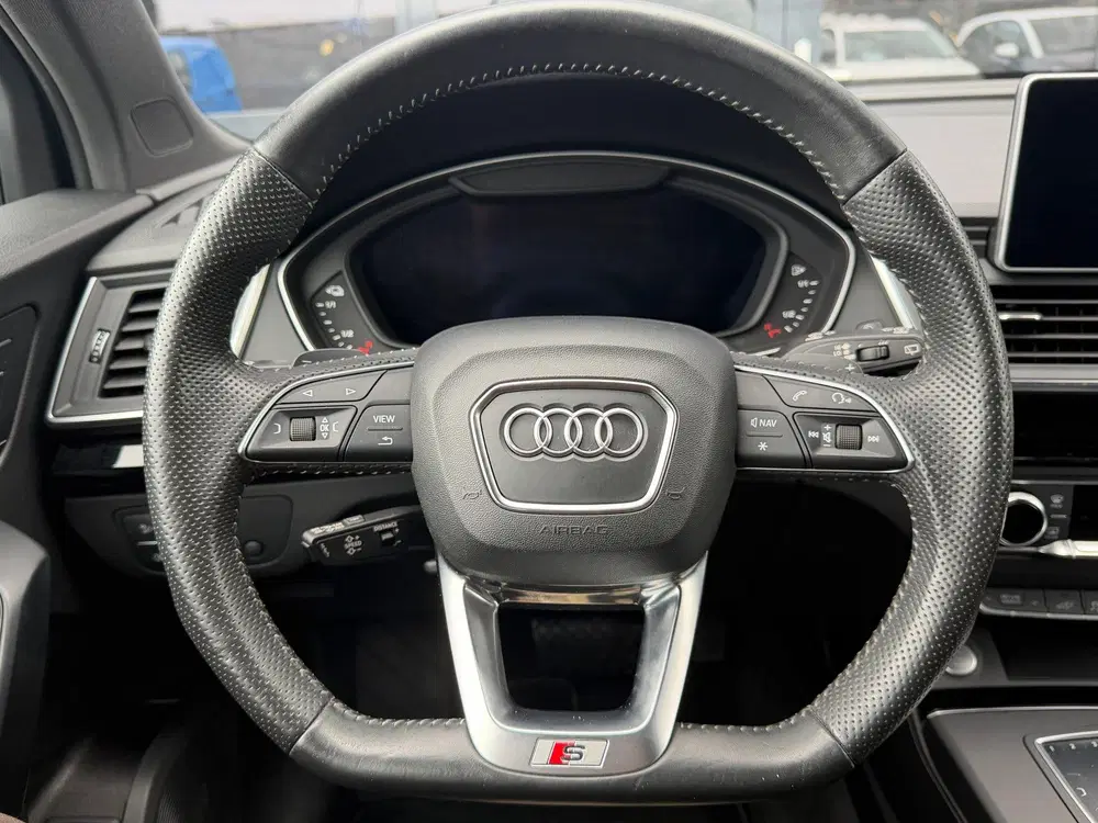 Audi Q5 55 TFSI e quattro Competition PANO uit 2020, foto 13