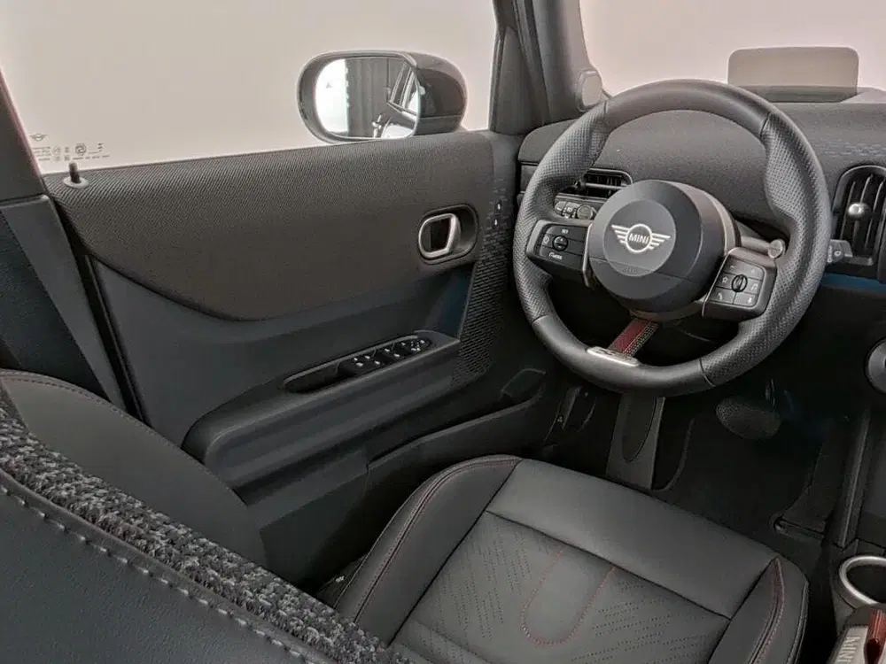 Mini Hatchback Cooper C Automaat uit 2025, foto 8
