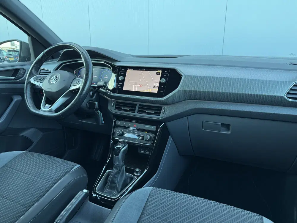 Volkswagen T-Cross 1.0 TSI Style Business R Automaat R-Line uit 2020, foto 10