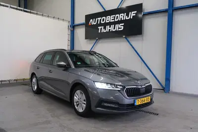 Skoda Octavia 1.0 e-TSI Ambition Automaat uit 2023