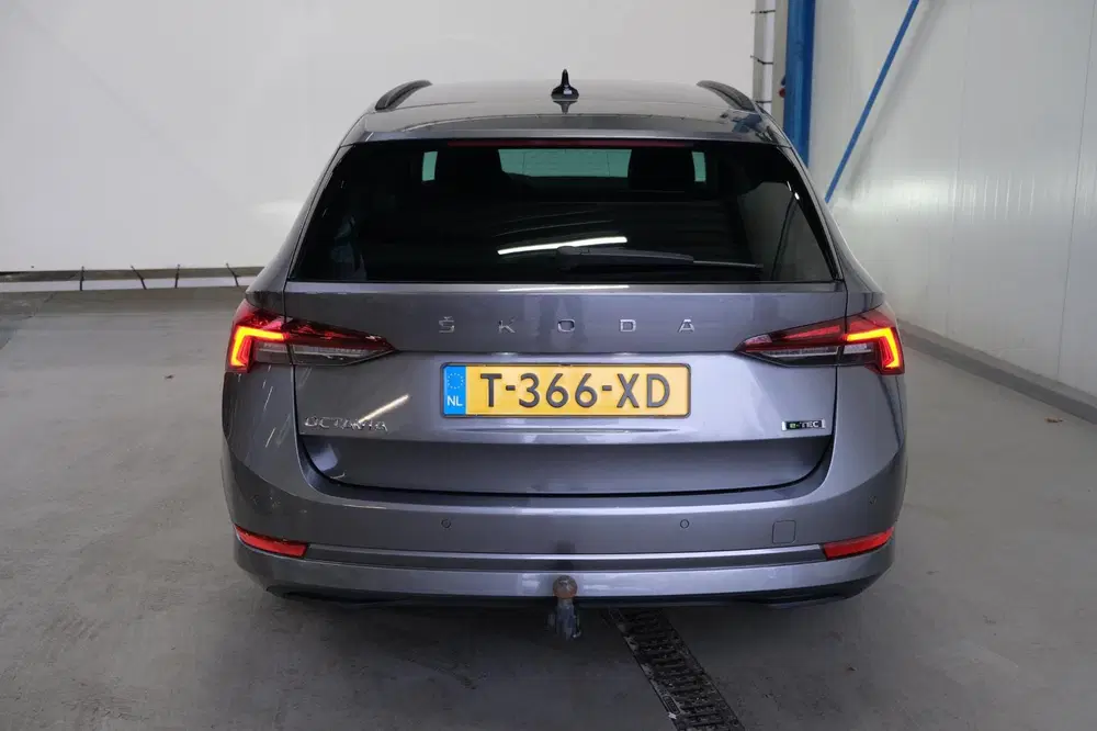 Skoda Octavia 1.0 e-TSI Ambition Automaat uit 2023, foto 6