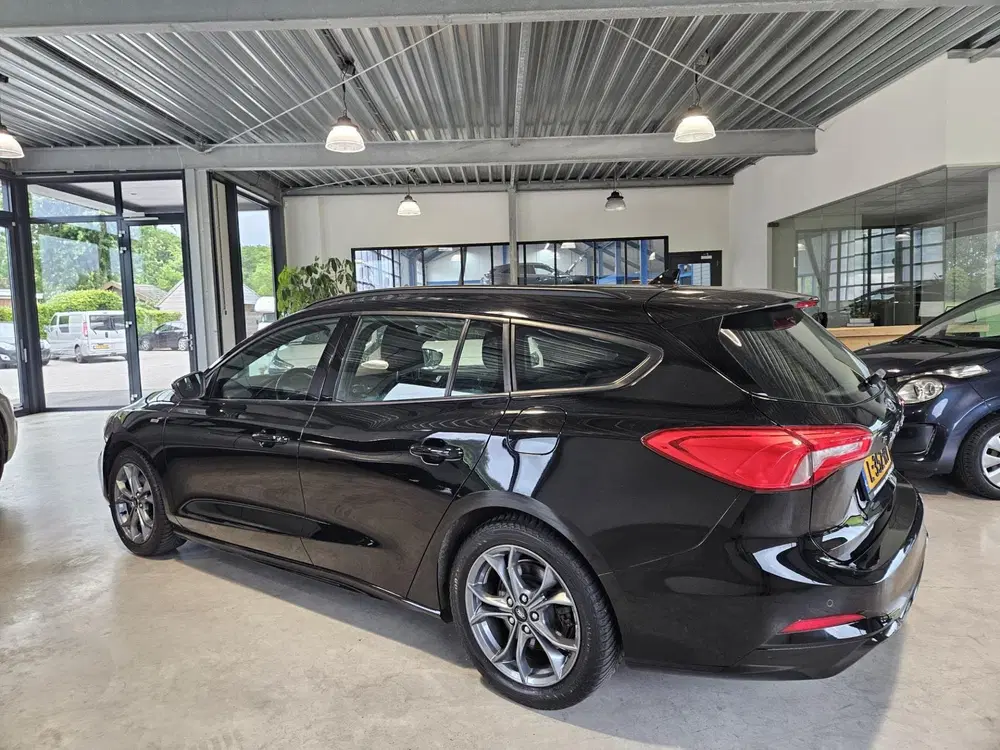 Ford Focus 1.0 EcoBoost ST Line Business uit 2020, foto 8