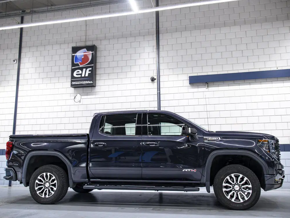 GMC Sierra uit 2023, foto 2
