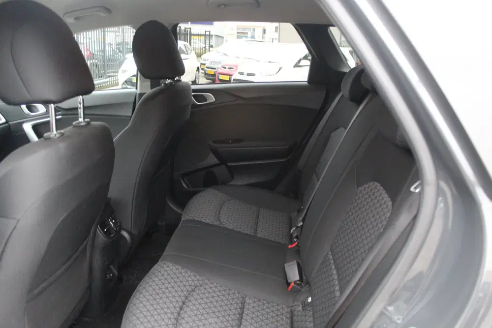 Kia Ceed 1.0 T-GDi DynamicPlusLine Stoelverwarmi uit 2022, foto 13