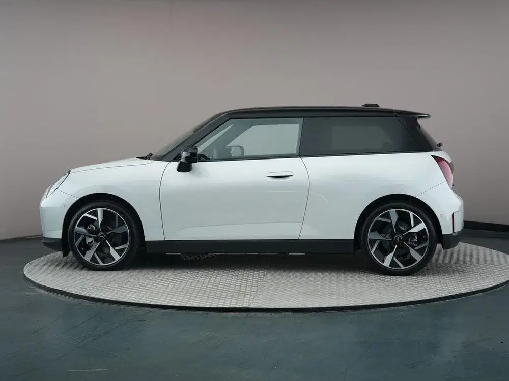 Mini Hatchback Cooper SE uit 2026, foto 7