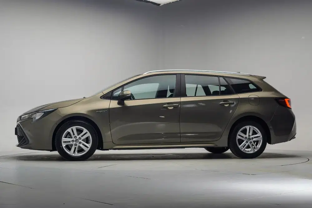 Toyota Corolla TOURING SPORTS 1.8 Hybrid Active Aut. [ Na uit 2022, foto 2