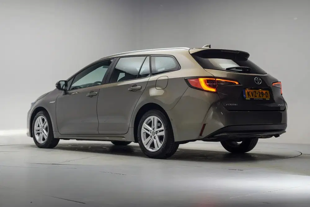 Toyota Corolla TOURING SPORTS 1.8 Hybrid Active Aut. [ Na uit 2022, foto 3