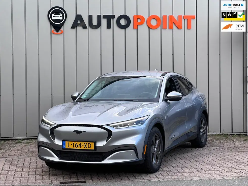 Ford Mustang Mach-E Extended RWD 98 kWh TREKHAAK B&O LEER DE uit 2021