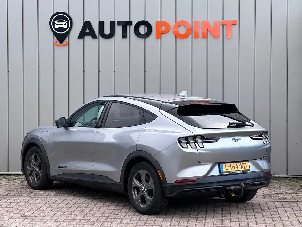 Ford Mustang Mach-E Extended RWD 98 kWh TREKHAAK B&O LEER DE uit 2021, foto 7