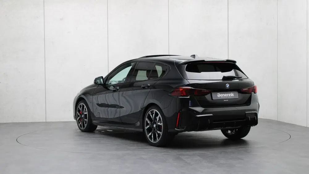 BMW 1-serie 120 M Sport Pro uit 2026, foto 3