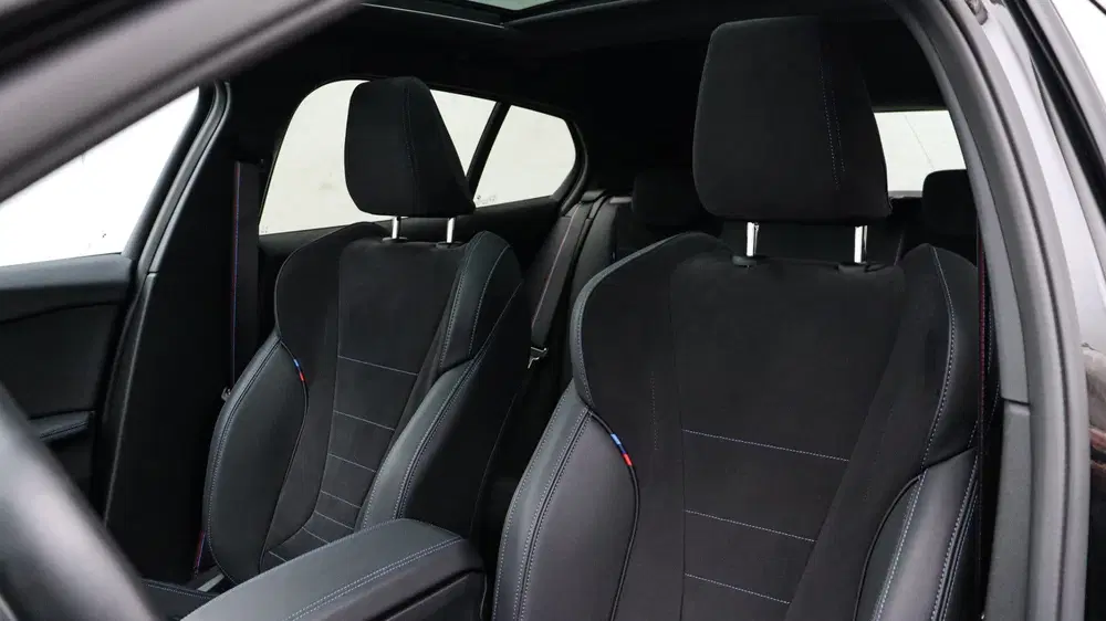 BMW 1-serie 120 M Sport Pro uit 2026, foto 8