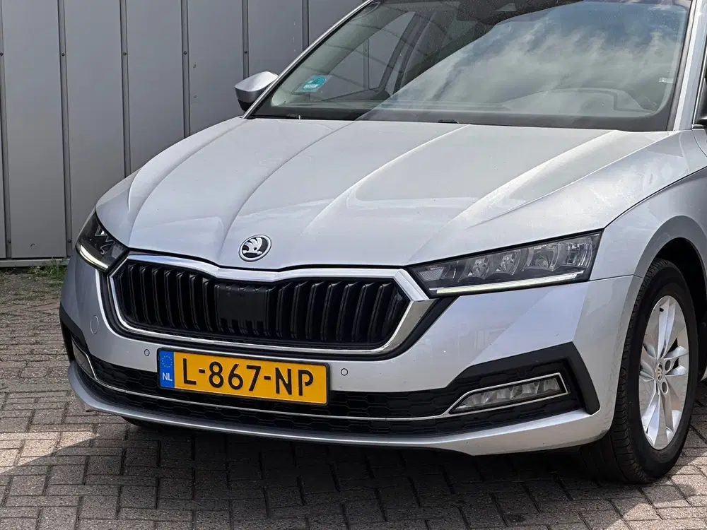 Skoda Octavia 1.0 TSI Business Edition Virtual Trekhaa uit 2021, foto 3