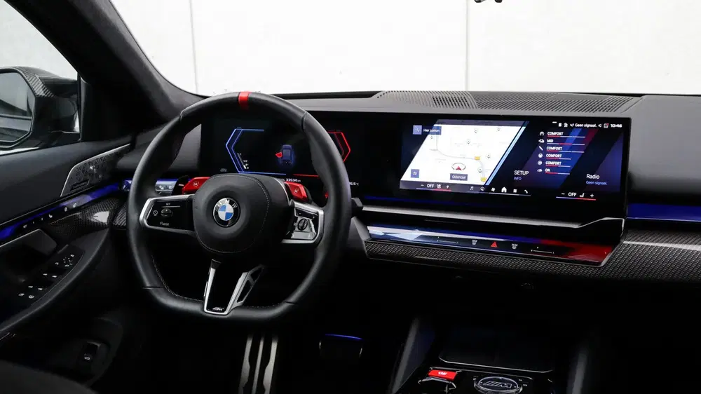 BMW M5 Sedan uit 2025, foto 13