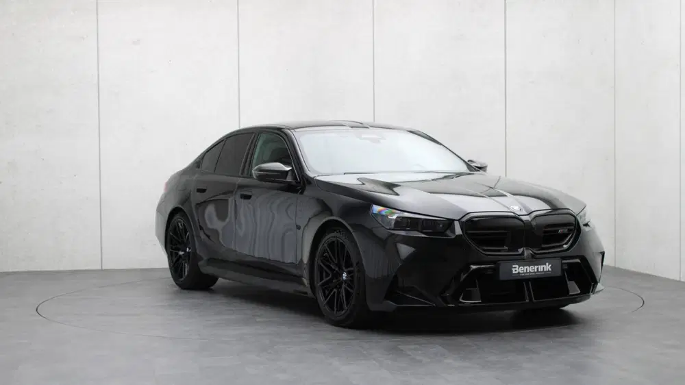 BMW M5 Sedan uit 2025, foto 5