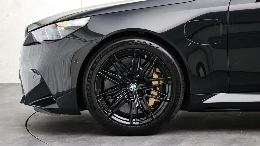 BMW M5 Sedan uit 2025, foto 6