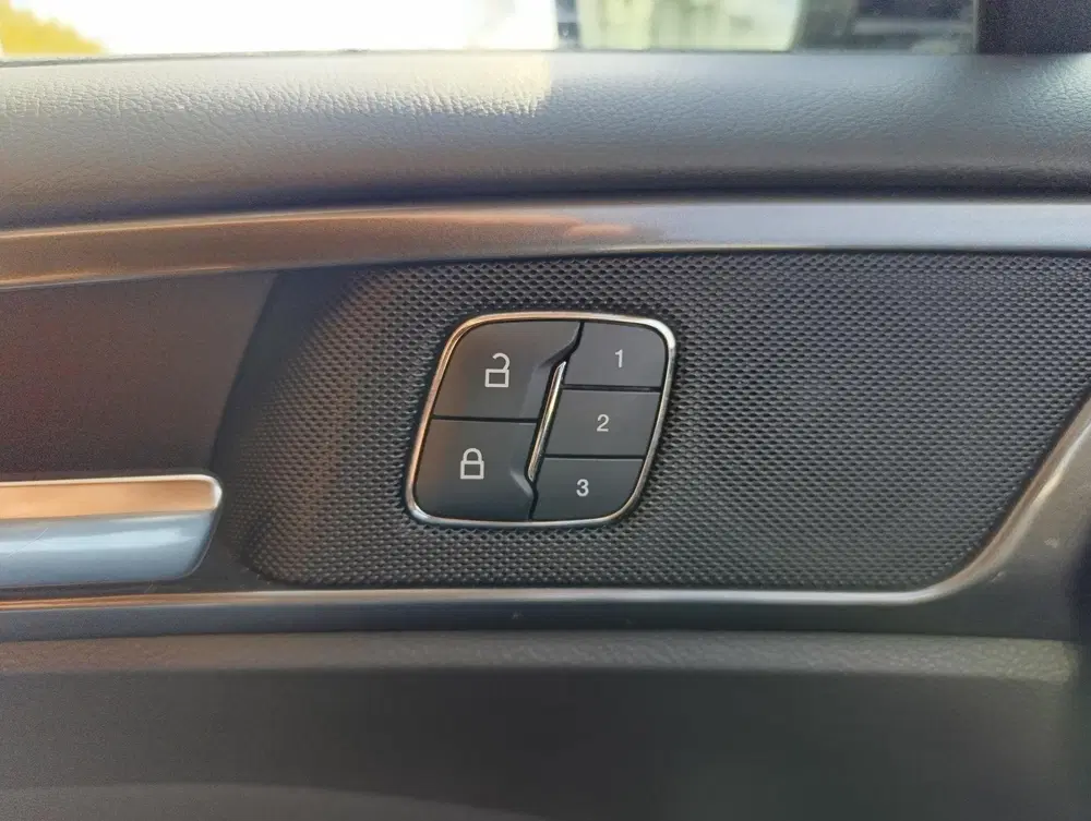 Ford Mondeo 2.0 IVCT HEV Titanium uit 2020, foto 13
