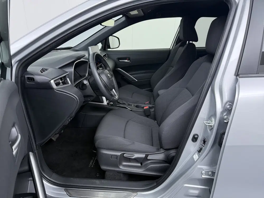 Toyota Corolla Cross Hybrid 140pk Dynamic uit 2025, foto 12