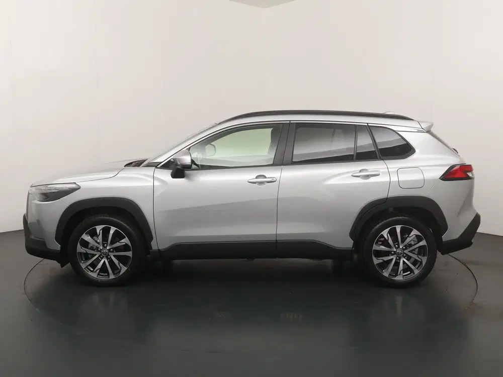 Toyota Corolla Cross Hybrid 140pk Dynamic uit 2025, foto 3