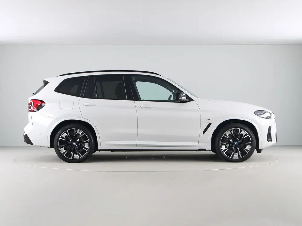 BMW iX3 80 kWh High Executive M-Sport (bj 2024 uit 2024, foto 8