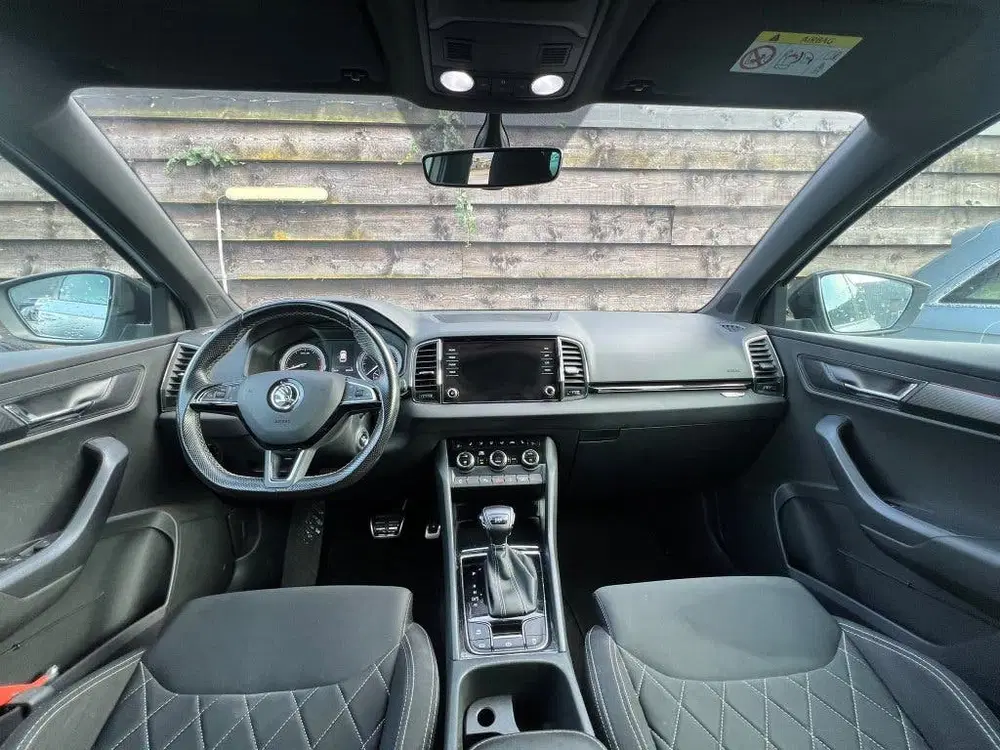 Skoda Karoq Sportline uit 2020, foto 7