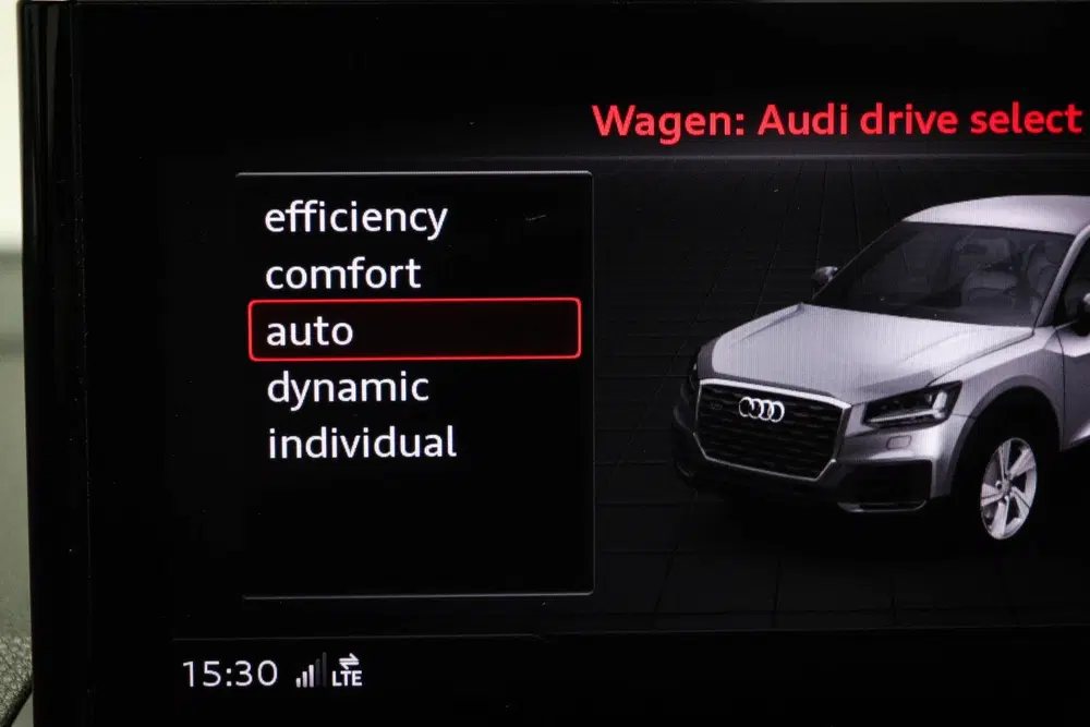 Audi Q2 35 TFSI Edition one uit 2022, foto 7