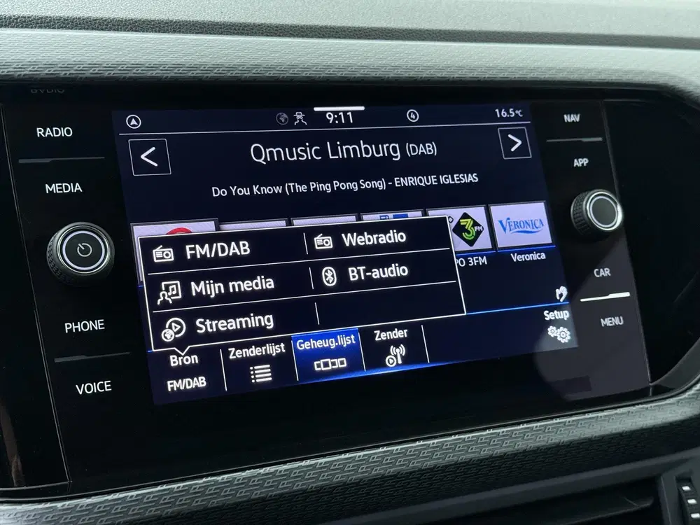 Volkswagen T-Cross 1.0 TSI R-Line uit 2022, foto 15