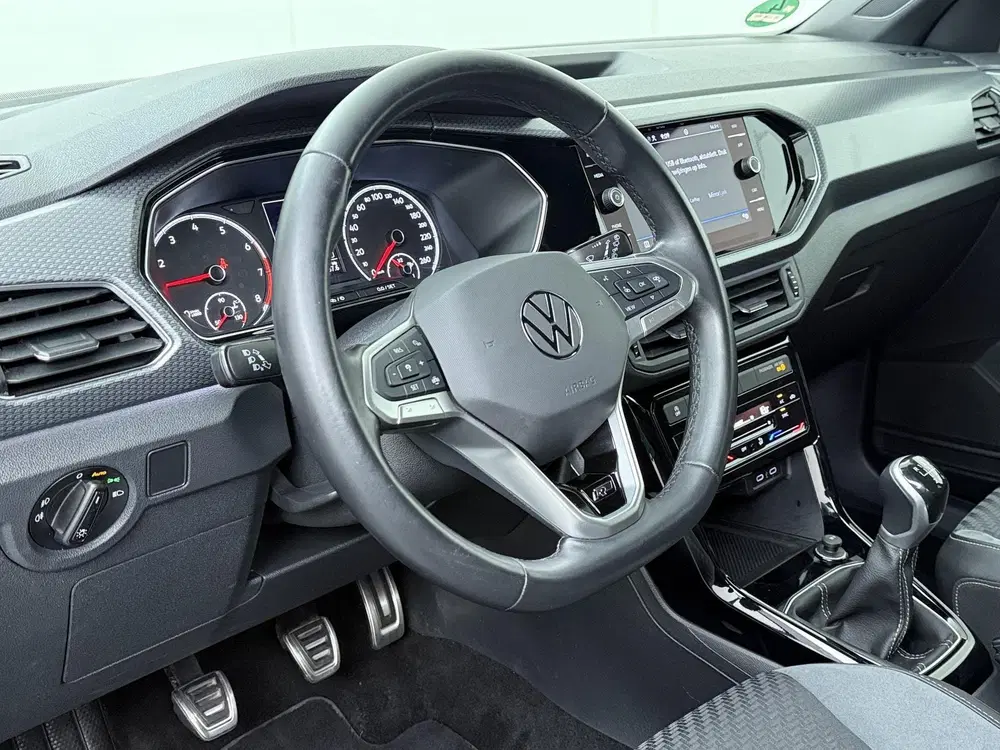 Volkswagen T-Cross 1.0 TSI R-Line uit 2022, foto 6